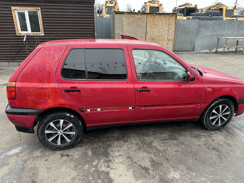 Гольф 3 1995г  продаю срочно