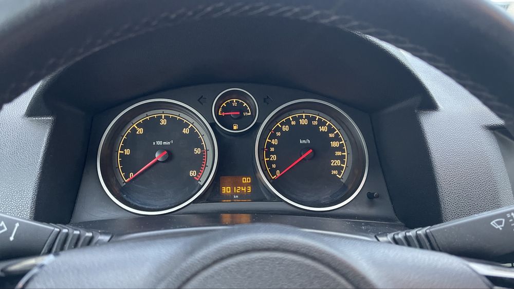 Opel astra H 1.9 cdti