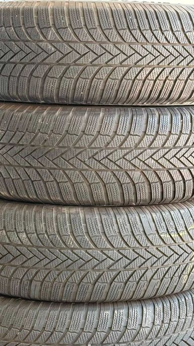 Зимни Гуми Bridgestone 245 70 16 туранза