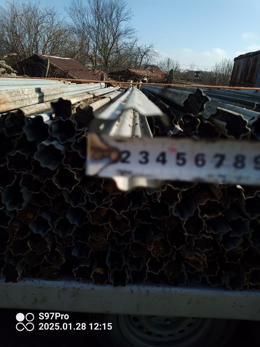 Метални лозарски  колове