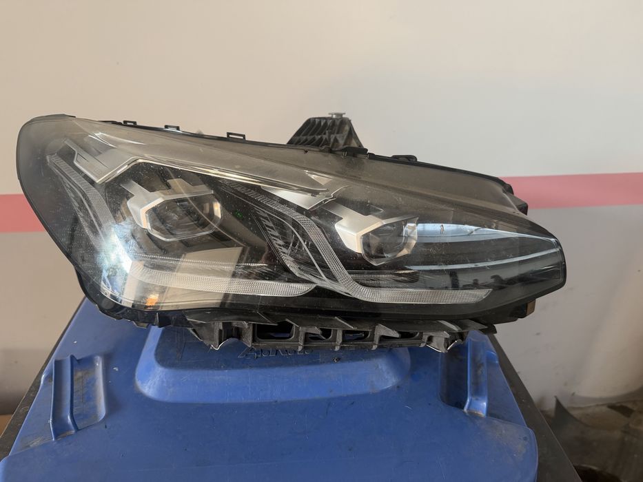 Far Dreapta BMW Seria 2 Active Tourer