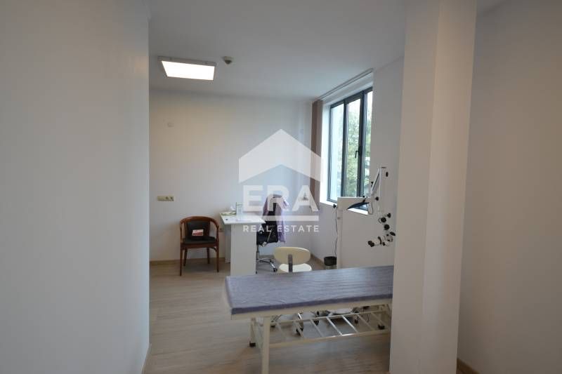 Дава се под наем Офис в Хасково, Център - 25 кв.м за 195 € - Снимка #8