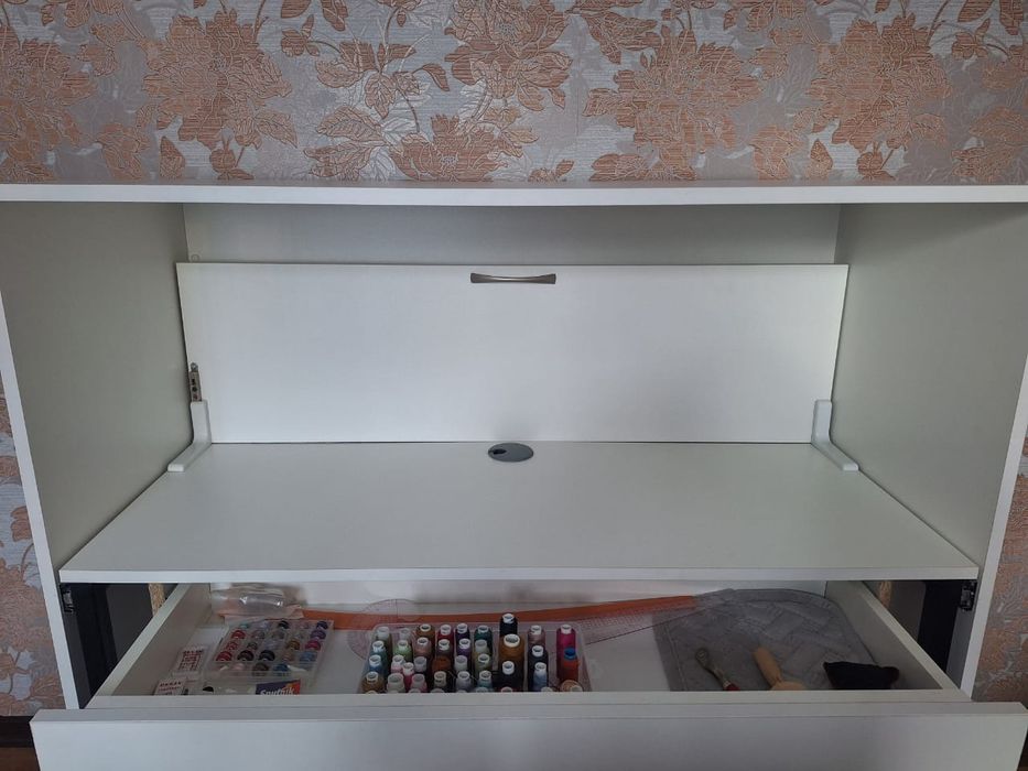 Продам стол для шитья