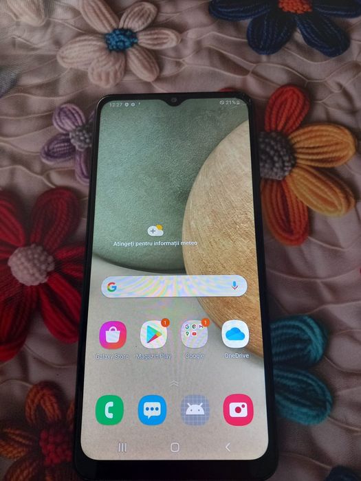 Vând samsung a12