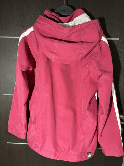 Geaca Killtec sport, drumetie, munte, impotriva vantului