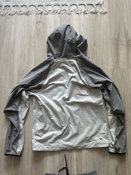 Nike Tech екип чисто нов