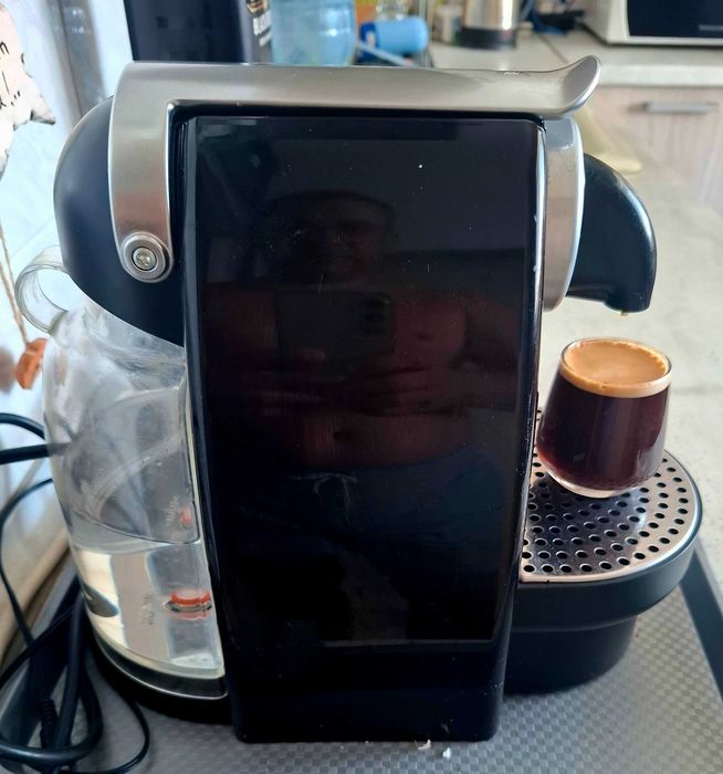 КАФЕМАШИНА "Krups Nespreso"
