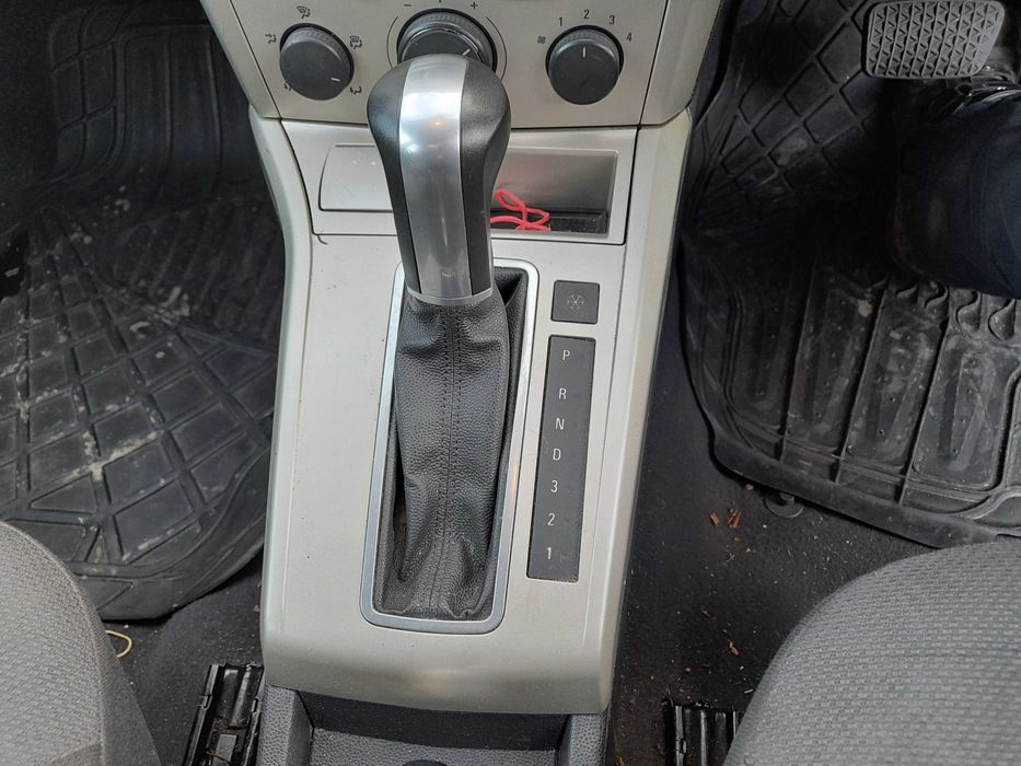 Opel Astra H - 1.8 16v- 140кс-/2008/ - на части