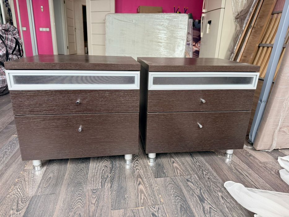 отдам даром тумбочки и матрас