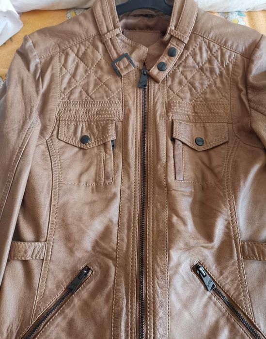 Дамско кожено яке