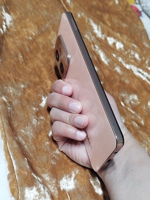 VIVO Y28. 256Gb.