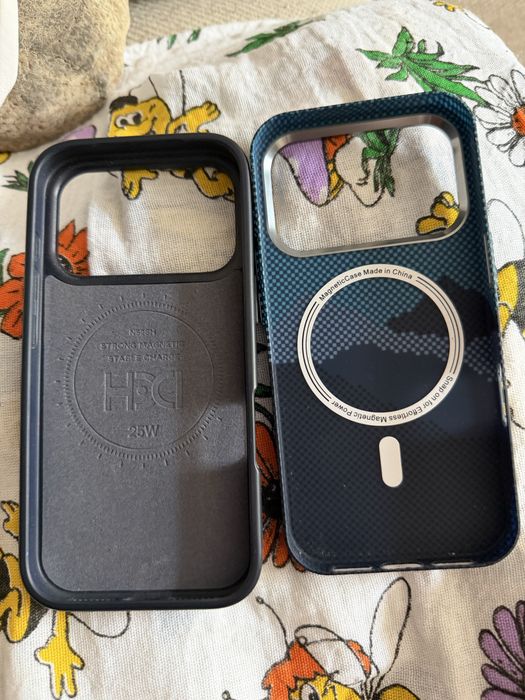 Продам чехлы от айфона 17 про
