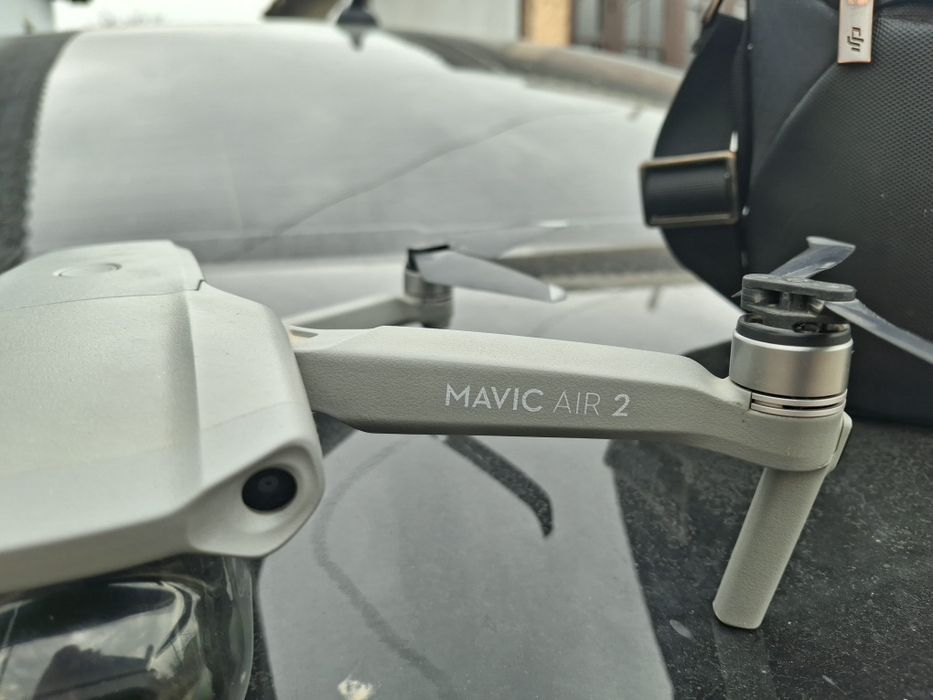 Дрон квадрокоптер