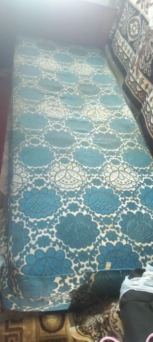 Срочно продам два матраса  Б/у