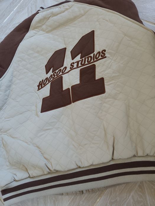 Продам куртку новую