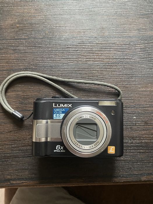 Panasonic lumix Mega I.O.S. 6.0MP