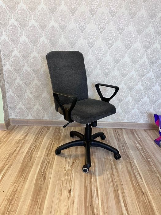 Кресло офисное компьютерное