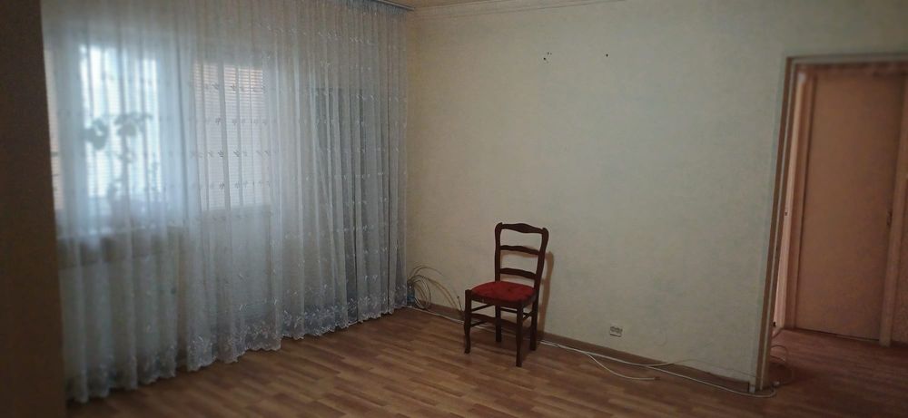 Vând apartament 2 camere Mizil