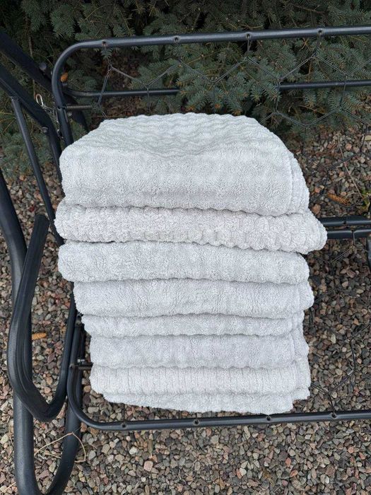 пледы новые, чистые