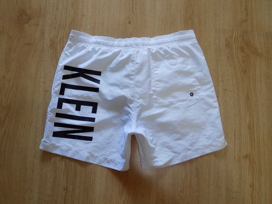 нови къси панталони tommy hilfiger/calvin klein шорти оригинални L/S