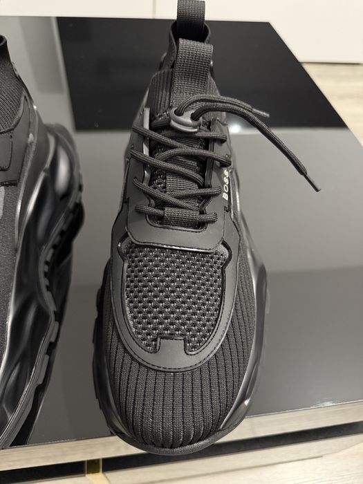 Adidasi BOSS stoc 40/44 - standard suprem