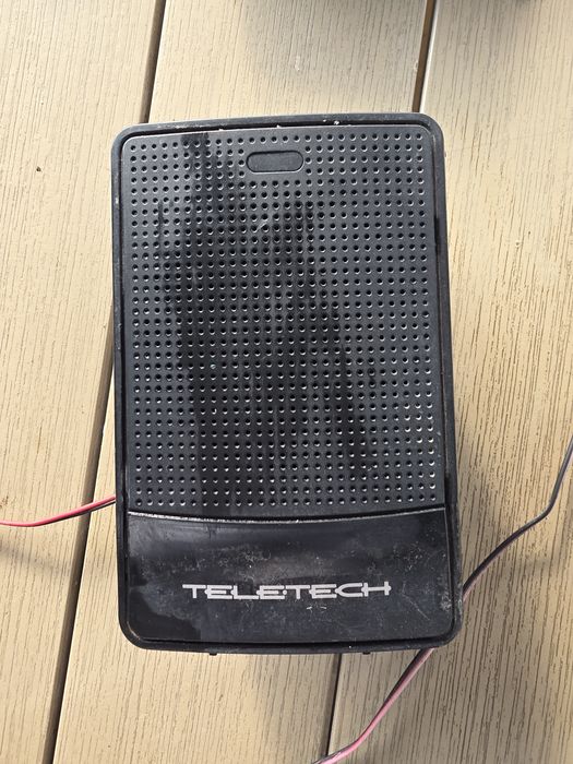 Vand subwoofer si sateliți