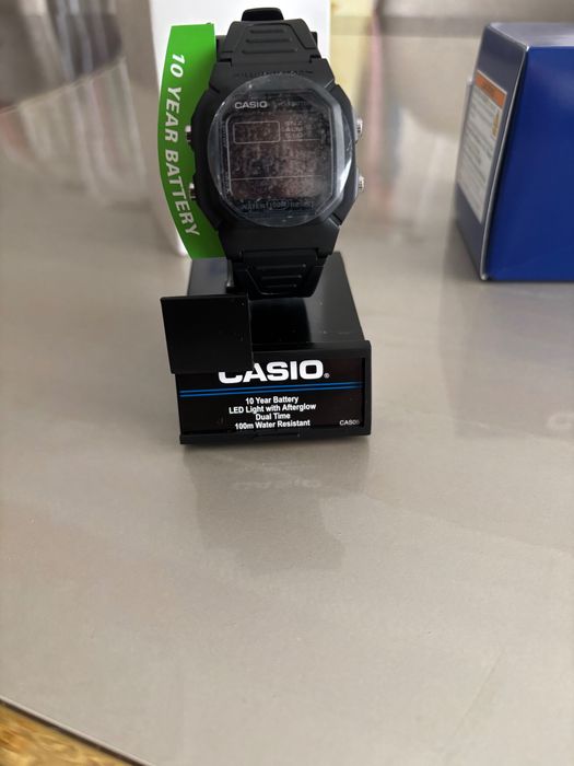 Продам  электронные Casio наручные часы.