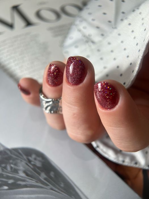 Маникюр ( укрепление , наращивание ) 3000 тг.