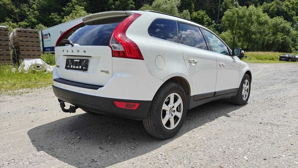 VOLVO XC60 2011 — imagine 4