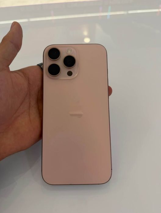 iPhone 16 pro max