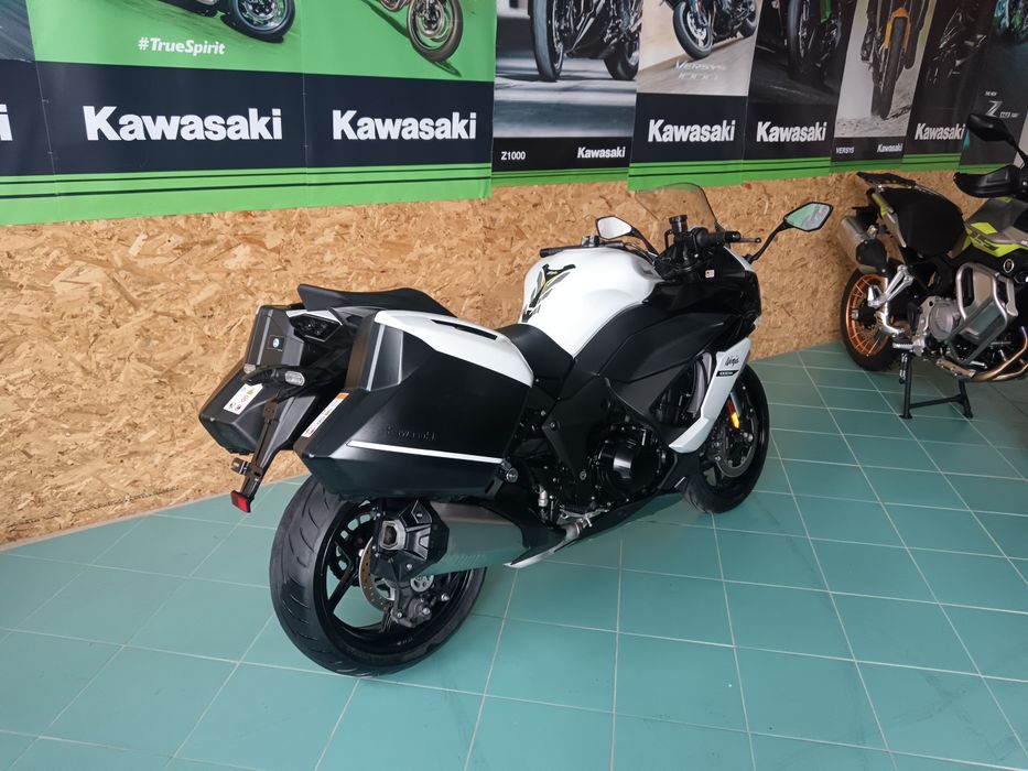 Kawasaki ninja 1000 sx tourer