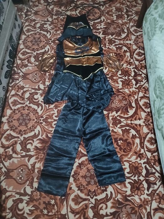 Продам Детский костюм