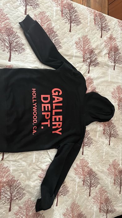 Суичер Gallery Dept