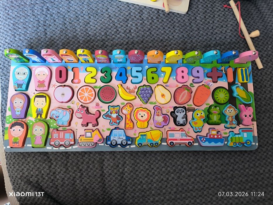 Продам развивающие игрушки