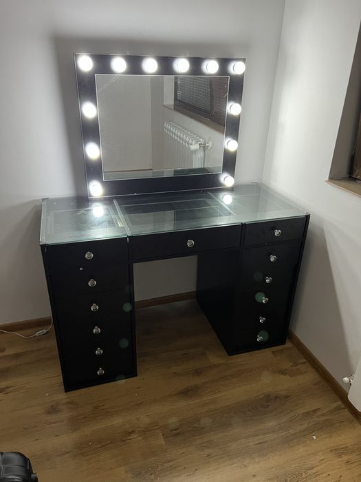 Луксозна тоалетка