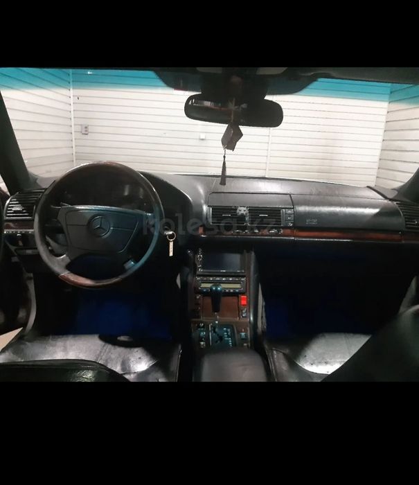Mercedes-Benz S 300,