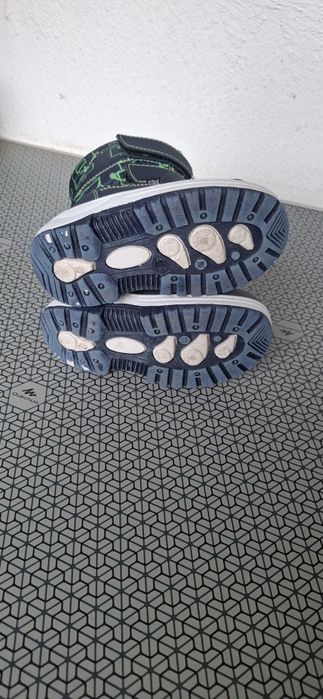 Детски боти и ботуши