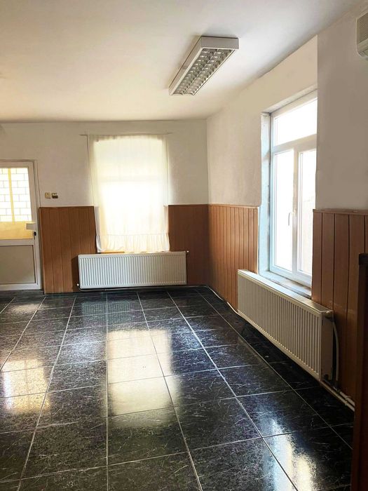 Spațiu ultracentral+Casa – închiriere totală sau parțială –  langa BCR