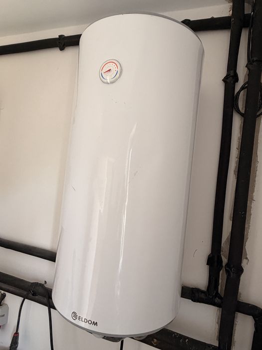 Vand boiler aproape nou