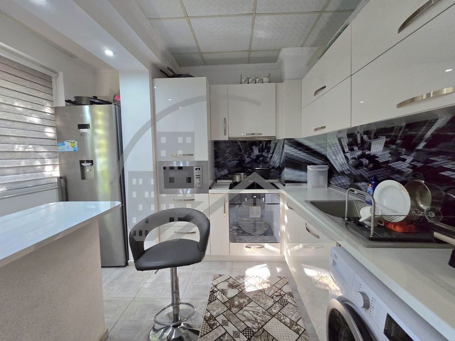 Продава се Двустаен апартамент в Добрич, Иглика - 63 кв.м за 1032 €/кв.м - Снимка #1