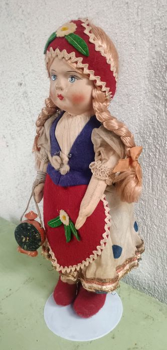 Papusa traditionala veche