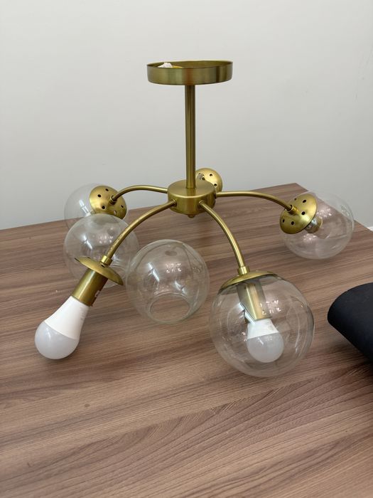 Продается люстра