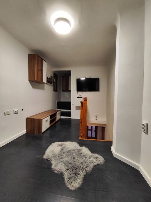 Închiriez apartament 1 camera tip studio ULTRACENTRAL cu  loc parcare - RECENT RENOVAT