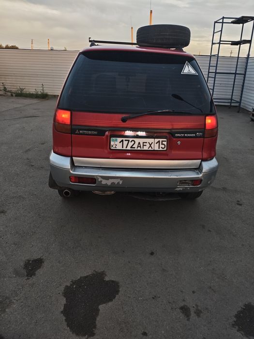 Митсубиси Спейс ранер 1994
