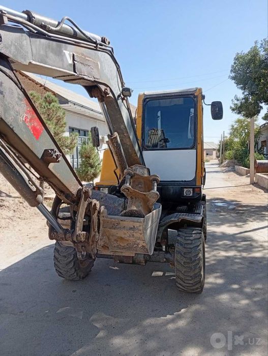 Ekskavator Volvo sotiladi