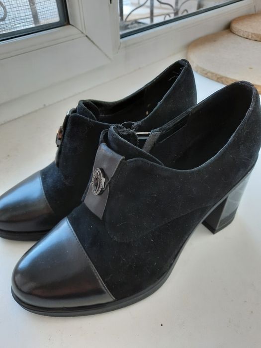 Продам новые туфли  37 размер