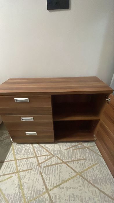 Продается комод в хорошем состояние