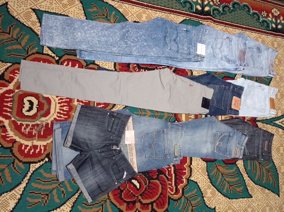 Cămăși Levis noi mărimea M