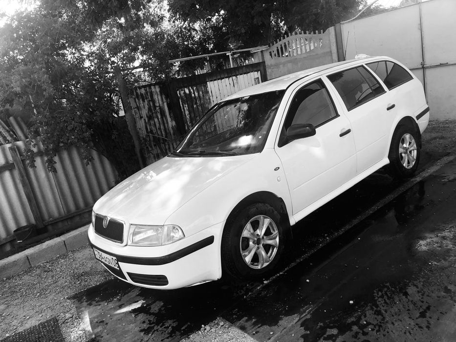 Шкода Октавия 2003год