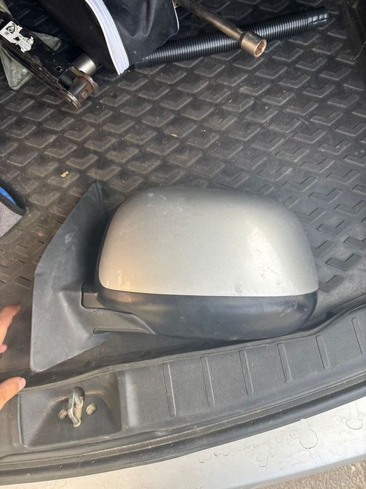 Боковой зеркало серый